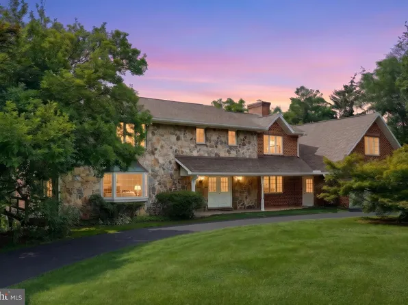 176 Tuscarora Dr, York, PA 17403
