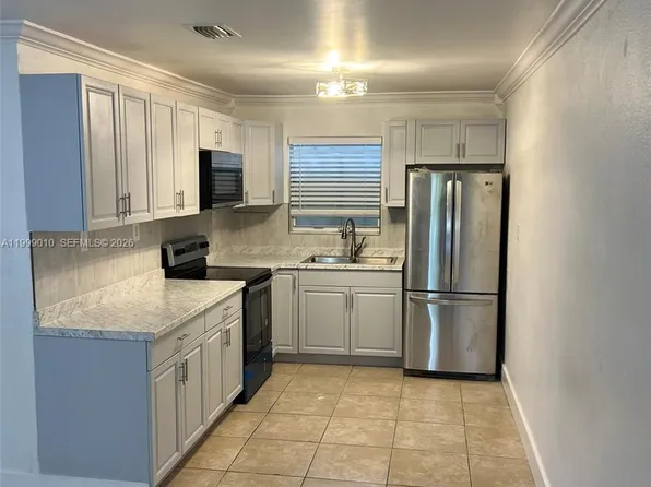 6018 Plunkett St #1, Hollywood, FL 33023