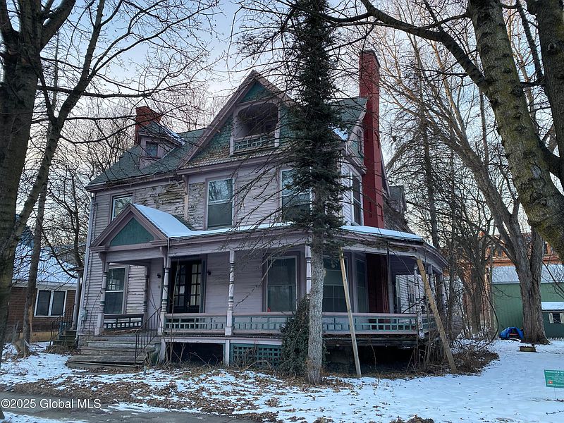 2nd image of 98 Main Street