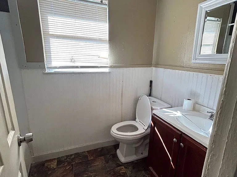1105 Culverhouse St — Photo 7