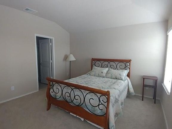 4th image of 1020 Dumfries Dr