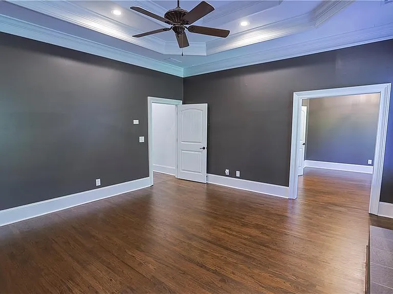 1294 Lenox Park Blvd — Photo 37