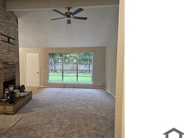 10122 Hollow Canyon Dr, Sugar Land, TX 77498