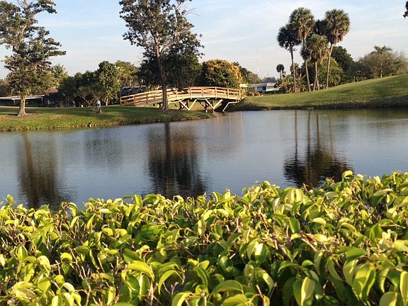 2nd image of 5309 Banyan Ln