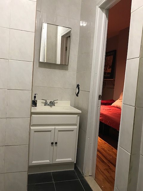 2nd image of 54 Howard Ave APT 3L
