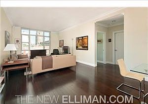 2nd image of 88 W Washington Plce #4C