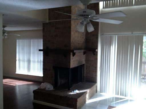4th image of 1824 Highbrook Ct