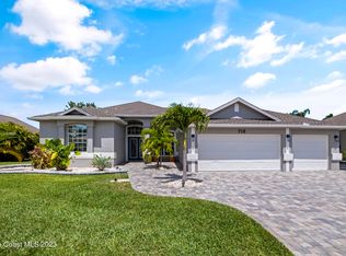 712 Carriage Hill Rd, Melbourne, FL 32940