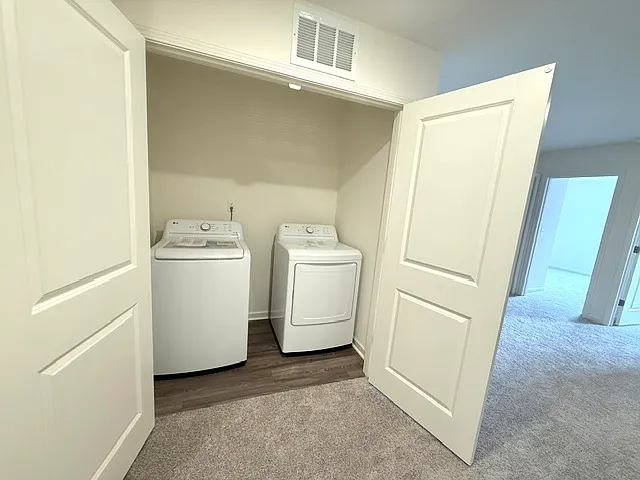 2429 Brookville Dr #1-A — Photo 16