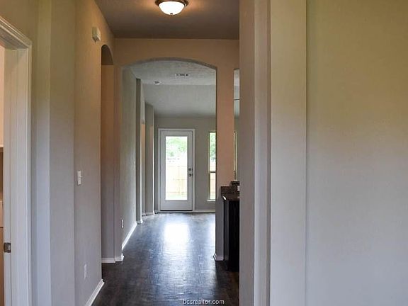 5th image of 2545 Elkhorn Trl
