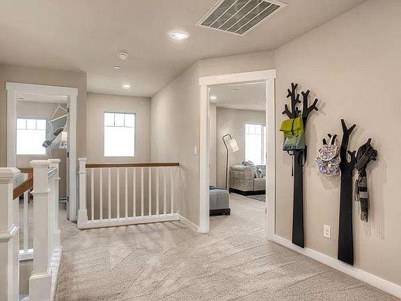 4th image of 20019 152nd Street Ct E