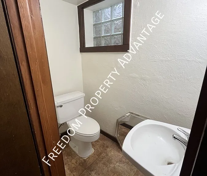 800 Flint Rd — Photo 24