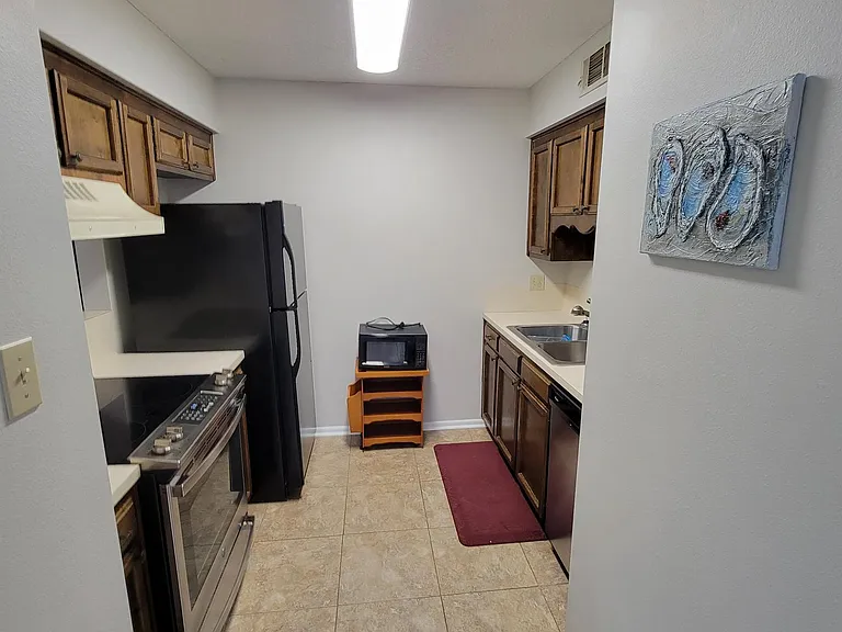 5120 Butter Creek Ln #4 — Photo 9