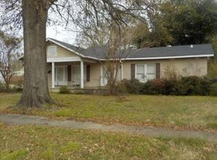 210 Oak St, Belzoni, MS 39038