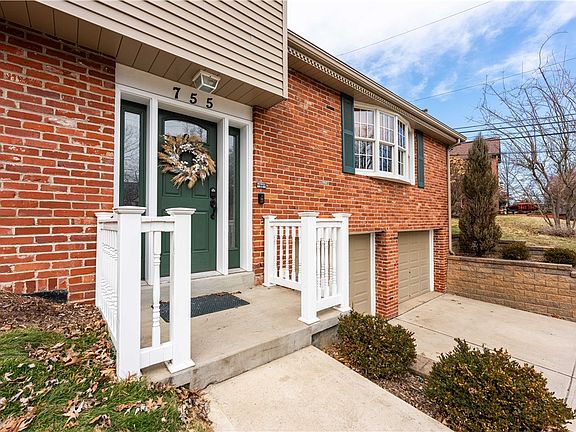 2nd image of 755 Jefferson Dr