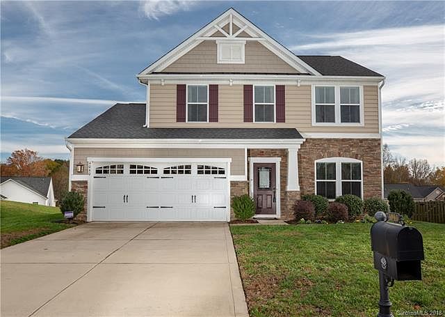 1st image of 4040 Grove Park Ln