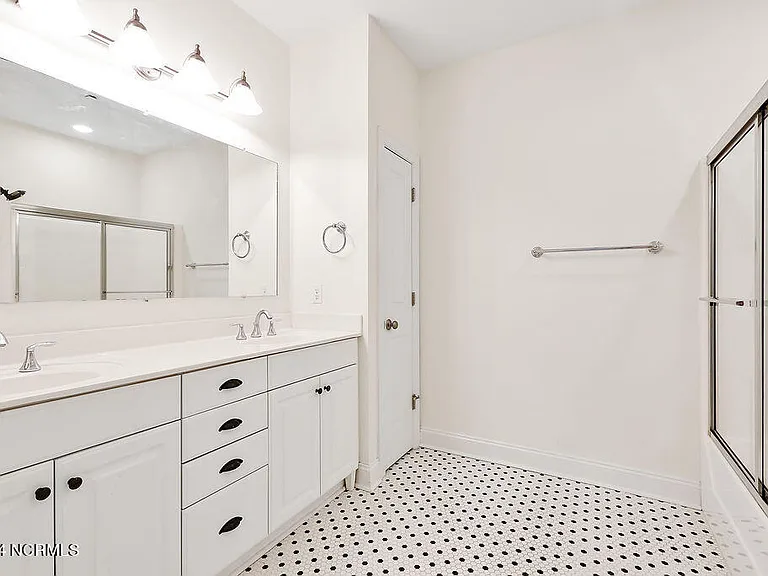 1217 Inman Park Ln — Photo 10