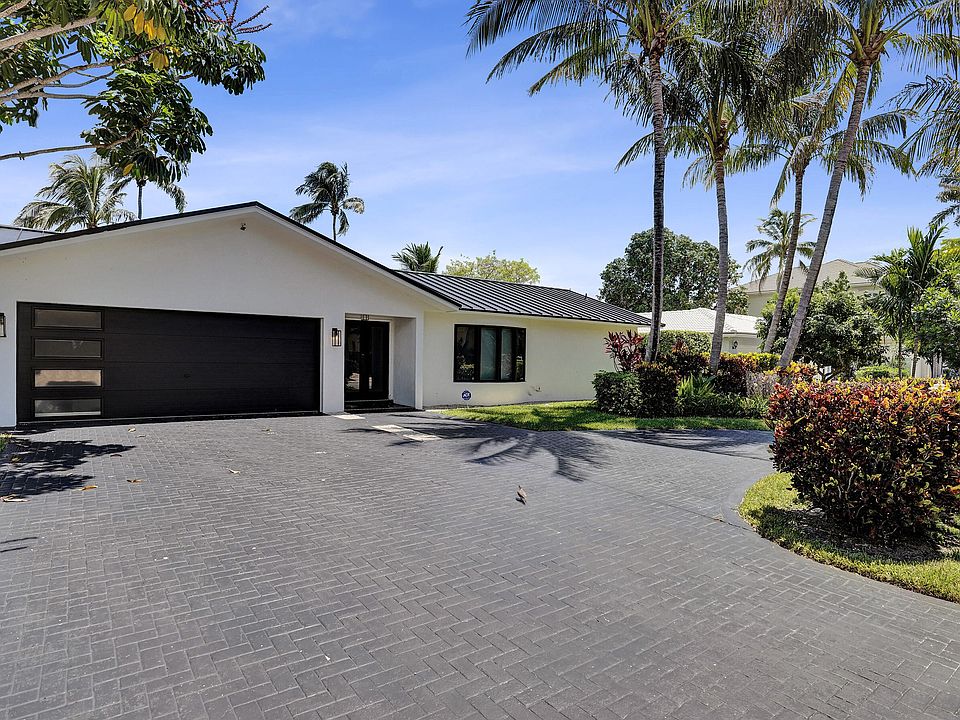 1st image of 933 Banyan Drive