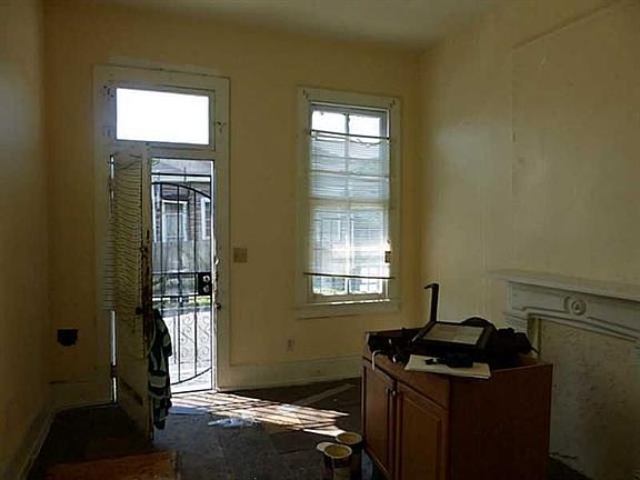 2nd image of 2229-31 Freret St
