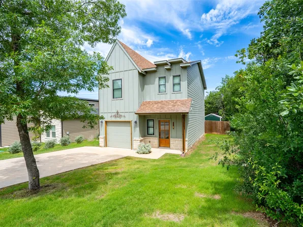 924 Arkansas River Dr, Granbury, TX 76048