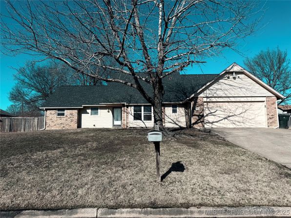 2902 Hilltop Ave, Muskogee, OK 74403