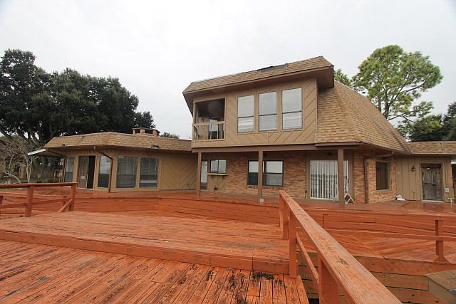 1st image of 10891 Jeanell Dr