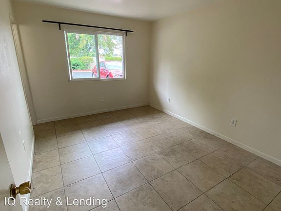 5th image of 1179 E Madison Ave Unit 2