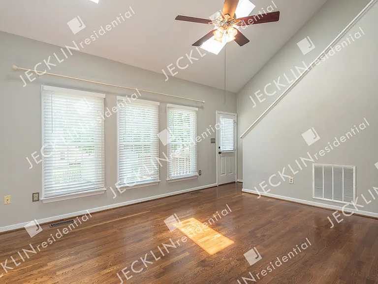 2329 Horsley Dr — Photo 20