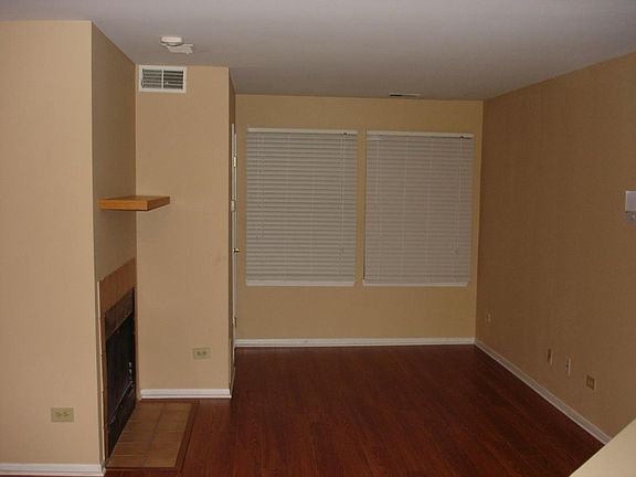 2nd image of 1407 Wyndham Cir #101