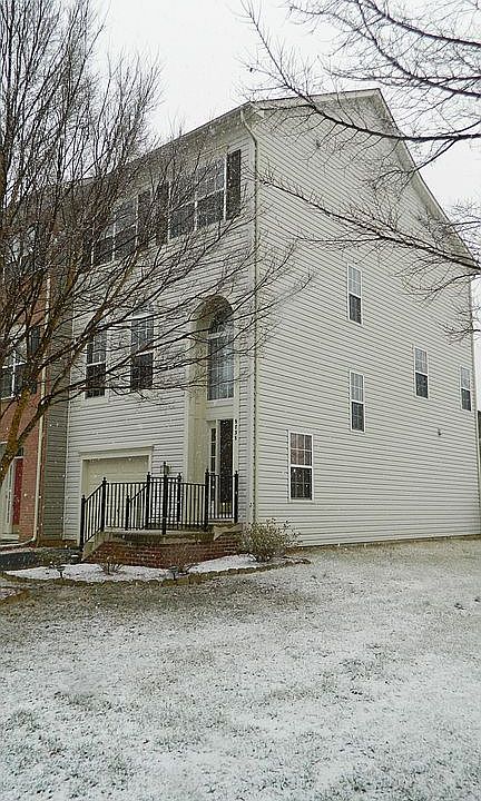 2nd image of 9733 Kennoway Ct