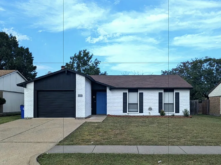 510 Woodcrest Way — Photo 2