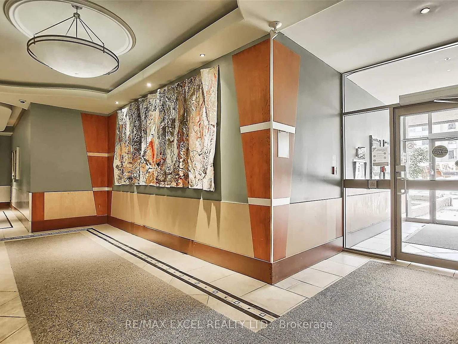 1 bed, $2,050 — Photo 2