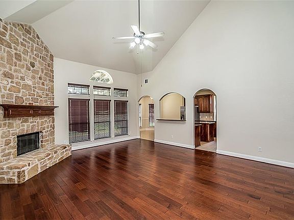 3rd image of 12257 Nandina Ln