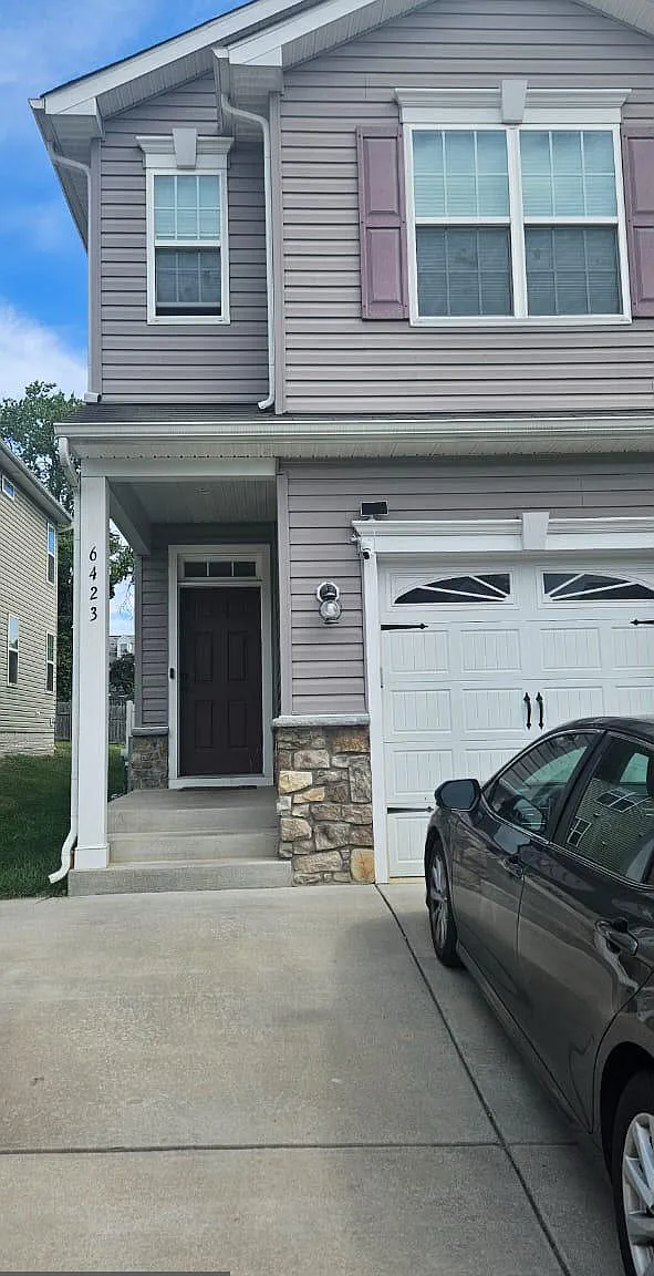 4 bed, 3.5 bath, 3000 sqft, $3,900 — Photo 1