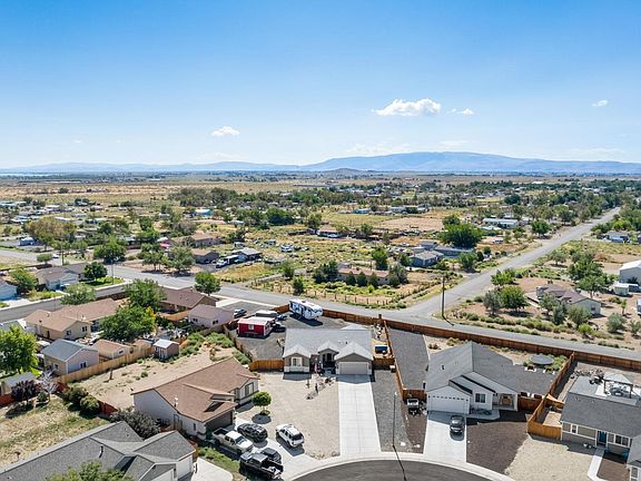 2nd image of 3190 E Bristlecone Ln