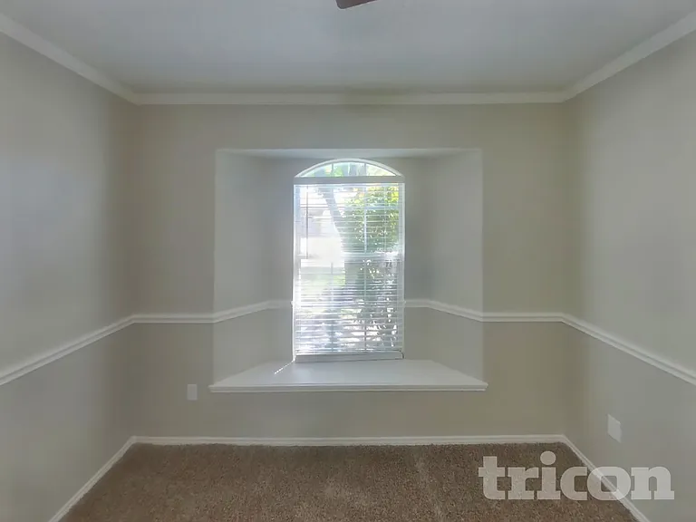 2520 Clovermeadow Dr — Photo 15