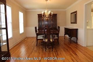 4th image of 3808 Ashwood Cir