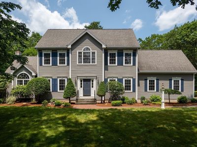 67 Old Farm Rd, Douglas, MA, 01516