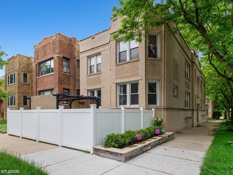 1st image of 5057 N California Ave #1N