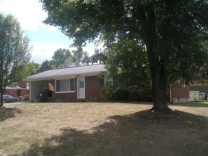 1st image of 4109 Englewood Blvd