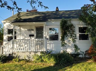 1379 Campbell Ave, Windsor, ON N9B2J8