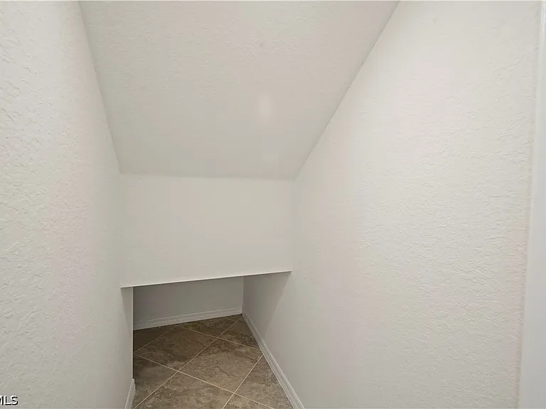 4234 Bluegrass Dr — Photo 27