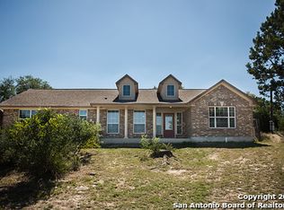 1030 Deer Forest Dr, Pipe Creek, TX 78063
