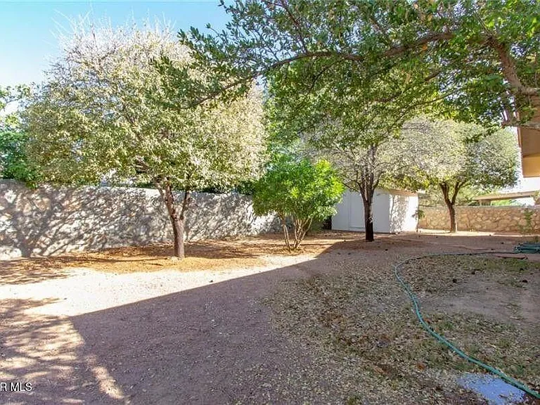 7141 Villa Hermosa Dr — Photo 2