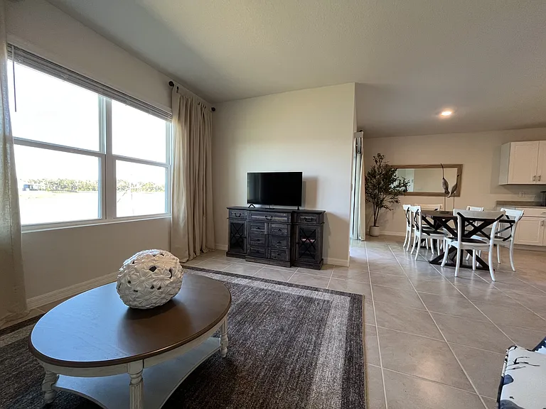2219 Lake Preserve Cir — Photo 31