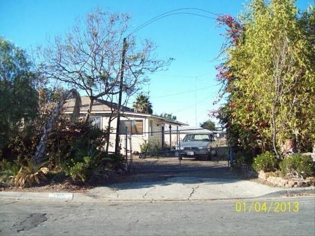 1st image of 1755 N Santa Fe Ave