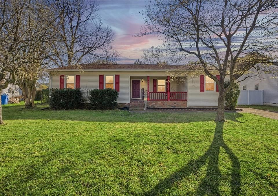 1st image of 813 Carolyn Dr