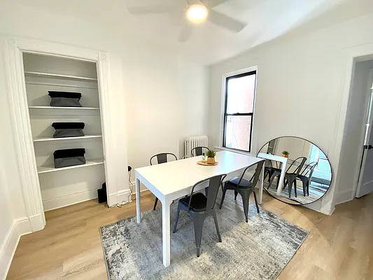 Rented by REALTY QUEST NEW YORK INC | media 2