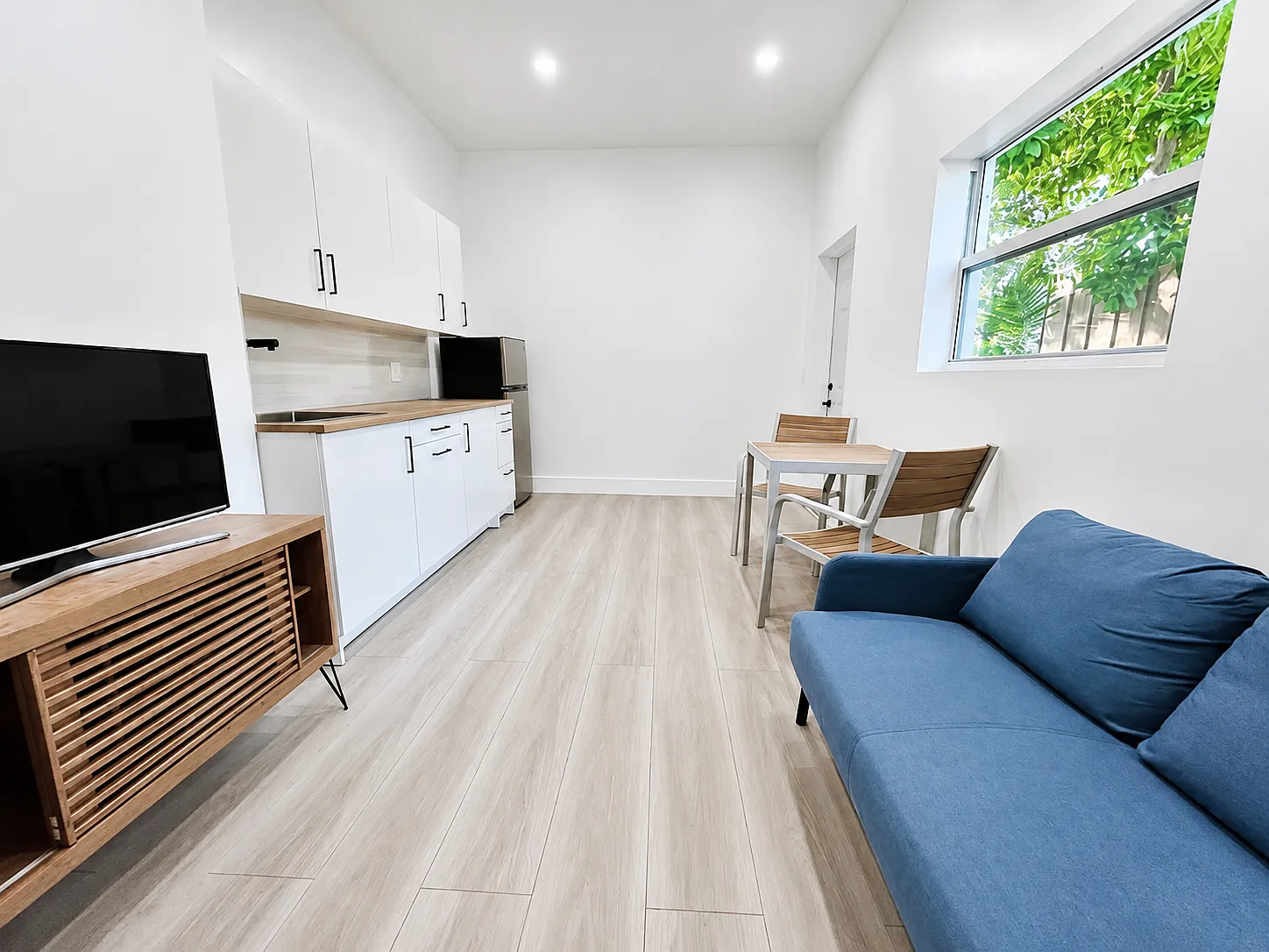 1 bed, 950 sqft, $1,500 — Photo 3