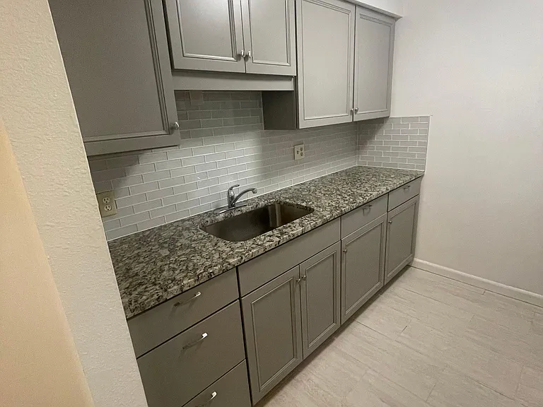 6062 22nd Ave N #3 — Photo 3